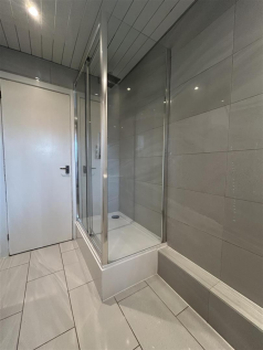 Shower room 1.png