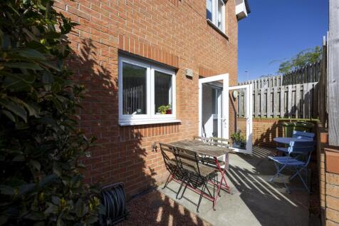37_FAULDS_DRIVE_KIRKINTILLOCH_004.JPG