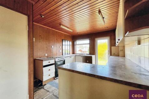 Kitchen (1).jpg