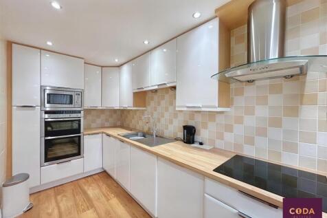 Kitchen 1 (11).jpg