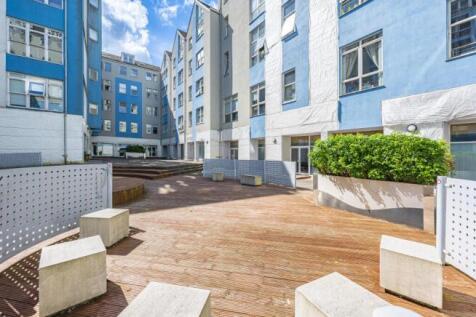 courtyard 1.jpeg