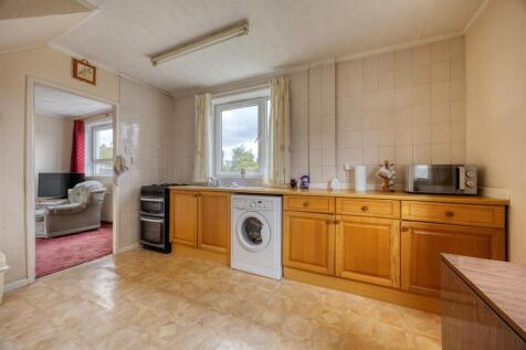 8_WALNUT_DRIVE_LENZIE_011.JPEG