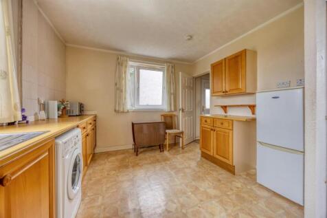 8_WALNUT_DRIVE_LENZIE_010.JPEG