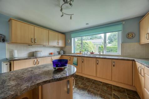 239_CUMBERNAULD_RD_CHRYSTON_025.JPEG