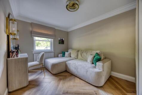 FLAT2_31_ALEXANDRA_ROAD_LENZIE_007.JPEG