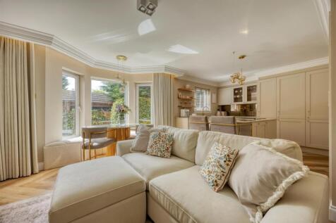 FLAT2_31_ALEXANDRA_ROAD_LENZIE_018.JPEG