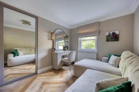 FLAT2_31_ALEXANDRA_ROAD_LENZIE_008.JPEG