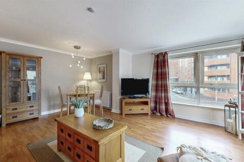 1 Castle Street Flat 3_17.jpg
