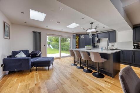32_FASKALLY_AVE_BISHOPBRIGGS_012.JPEG