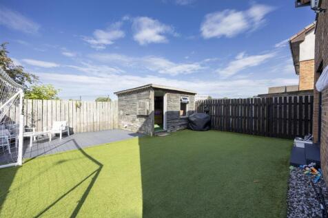 9_BRIDGEND_CRESCENT_MOODIESBURN_003.JPG