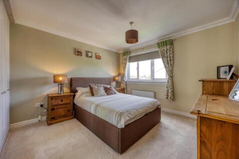 50_ST_COLUMBA_DRIVE_KIRKINTILLOCH_017.JPEG