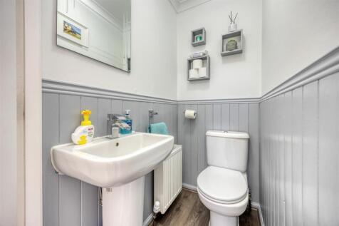 50_ST_COLUMBA_DRIVE_KIRKINTILLOCH_008.JPEG