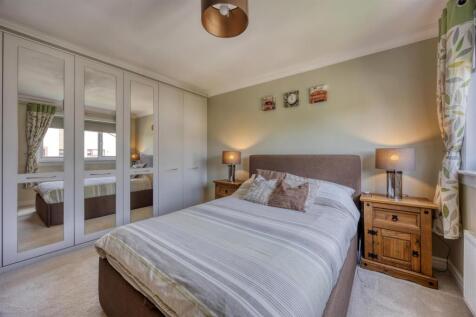 50_ST_COLUMBA_DRIVE_KIRKINTILLOCH_018.JPEG