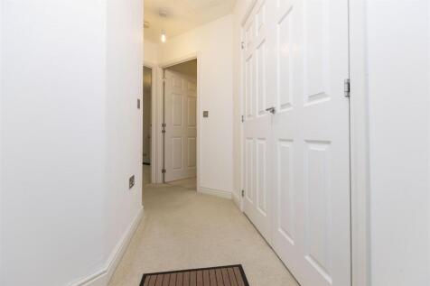 2-2_21_LION_MEWS_WOODILEE_VILLAGE_008.JPG