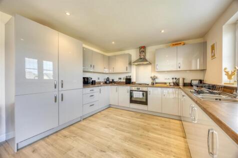 58_AUCHINLECK_RD_ROBROYSTON_013.JPEG