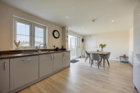 58_AUCHINLECK_RD_ROBROYSTON_014.JPEG
