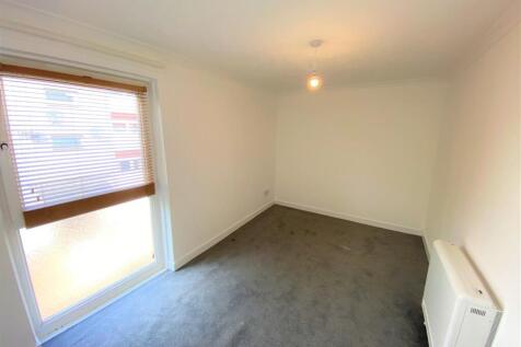Bedroom 1.JPG