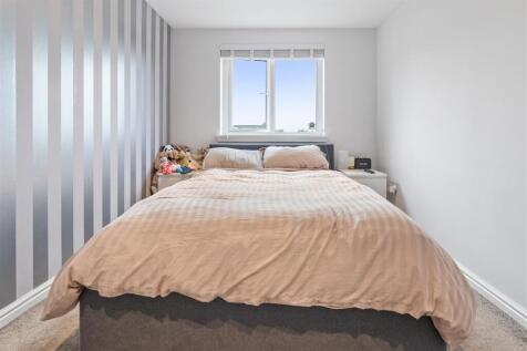 Bedroom 3.3.jpg