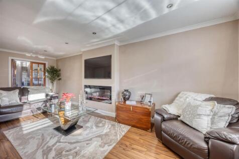6_BRAMLEY_PLACE_LENZIE_005.JPEG