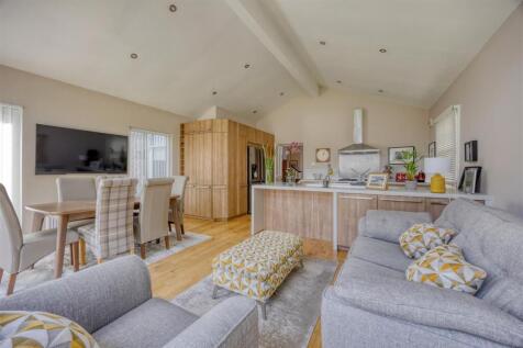 1_GLENBANK_ROAD_LENZIE_026.JPEG