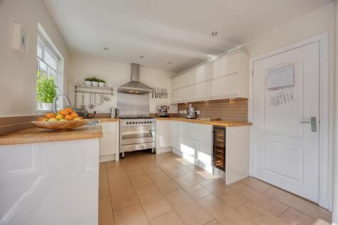 35_WAVERLEY_PARK_KIRKINTILLOCH_022.JPEG