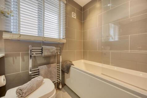 35_WAVERLEY_PARK_KIRKINTILLOCH_034.JPEG