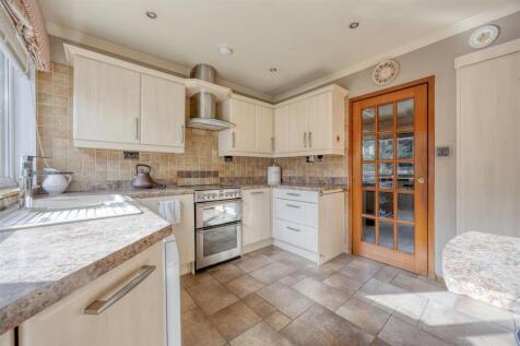 4_AILSA_DRIVE_KIRKINTILLOCH_011.JPEG