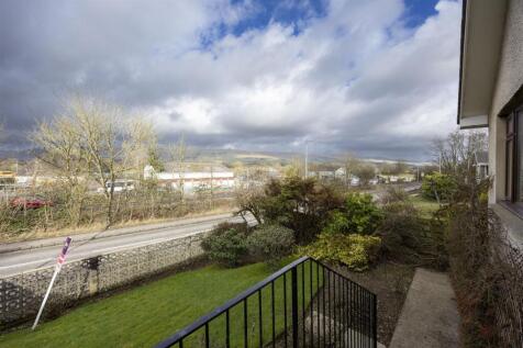 4_AILSA_DRIVE_KIRKINTILLOCH_004.JPG