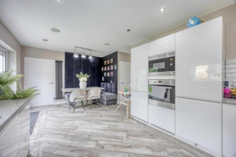 52_CORNMILL_RD_WOODILEE_VILLAGE_016.JPEG