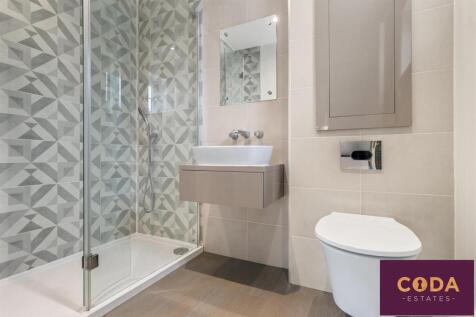 MASTER ENSUITE (2).jpg