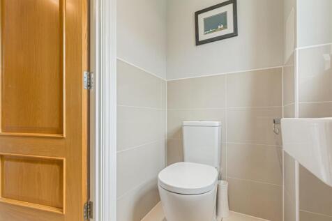 downstair wc 2.jpg