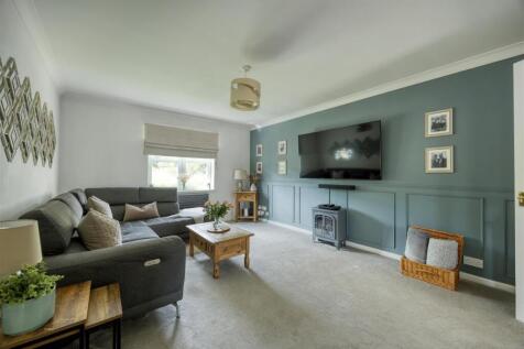 48_CASTLE_CIRCLE_LENNOXTOWN_023.jpg