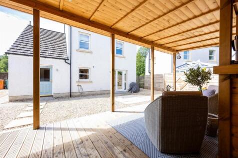 48_CASTLE_CIRCLE_LENNOXTOWN_008.jpg
