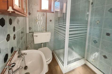 Downstairs Shower Room/Utility 