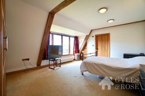 Principal bedroom