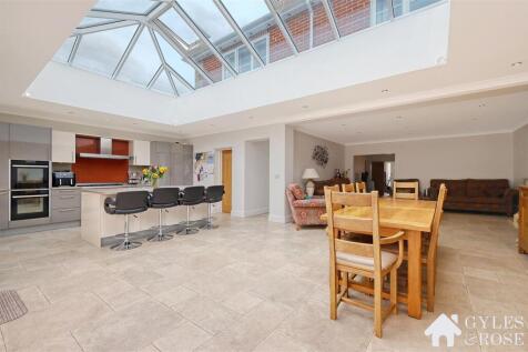 Kitchen-Dining Space