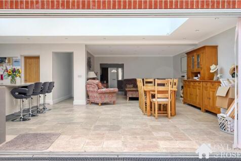 Kitchen-Dining Space