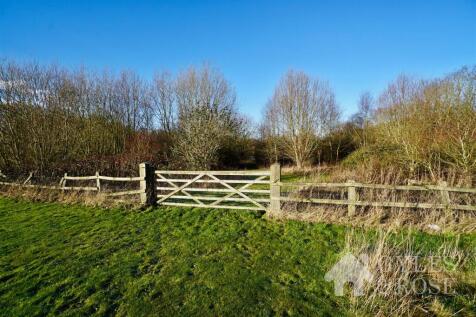 Woodland access from field/garden