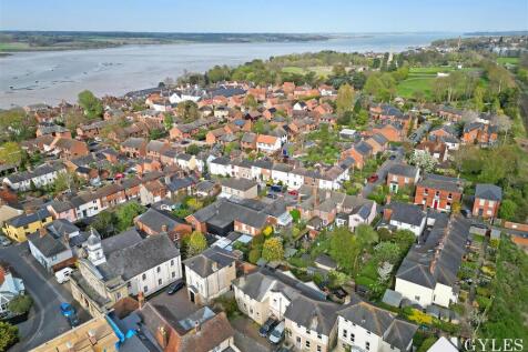 Manningtree Town