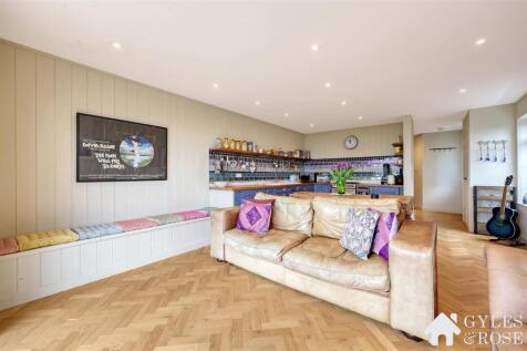 Kitchen/Living Room