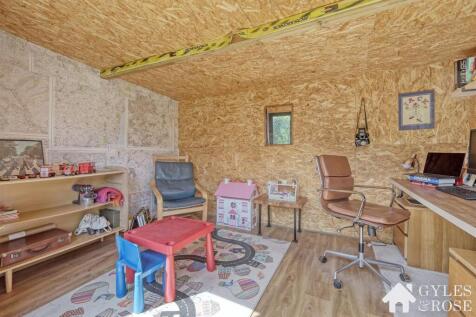Office/Outbuilding