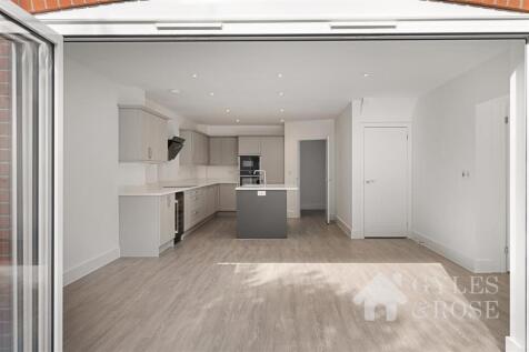 Kitchen/Living Area