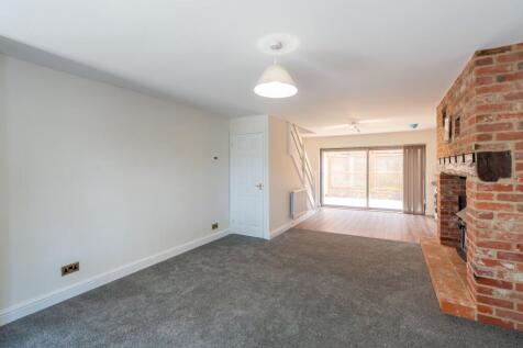 55a Maple Avenue-01552
