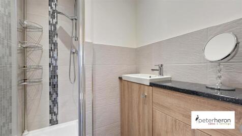 En-Suite Shower Room 2