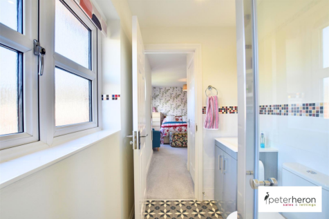 En Suite Shower Room
