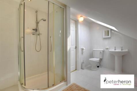Jack &amp; Jill Shower Room