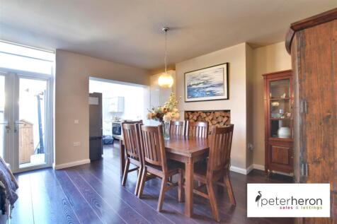 Open Plan Lounge/Dining Room