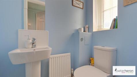 Cloakroom/WC