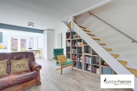Open Plan Living/Dining &amp; Kitchen Area