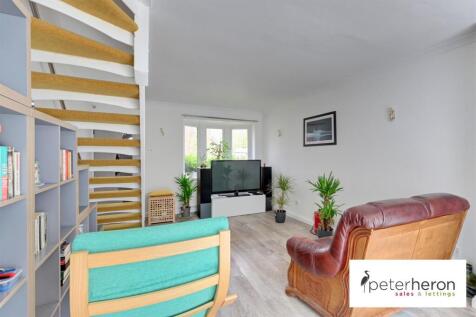 Open Plan Living/Dining &amp; Kitchen Area